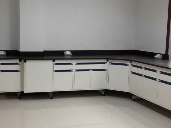 鄭州木質實驗臺一般是用哪種木質材料做的？